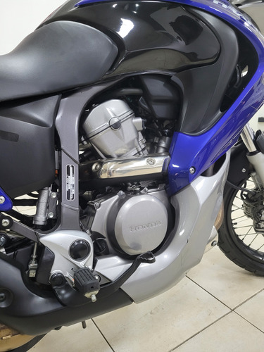 Honda Transalp 700