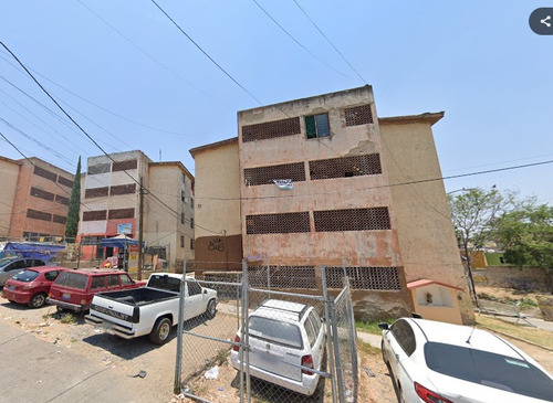 Casa En Remate Bancario Loma Apazulco Sur, Loma Dorada Delegación C, Tonalá, Jal. Clv1