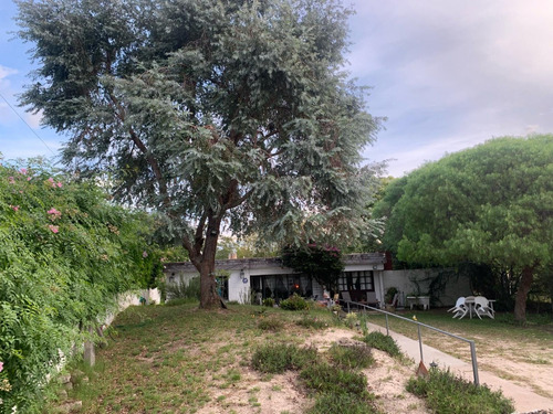 Venta Casa 4 Dormitorios El Pinar Con Cochera Terreno 1000 Mts