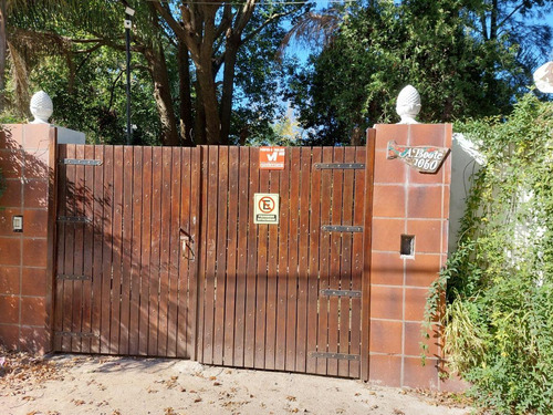 Casa En Venta - 5 Dormitorios 2 Baños - 150mts2 - Loma Verde