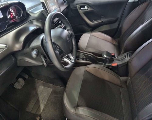 Peugeot 2008 1.6 16v Griffe Flex Aut. 5p
