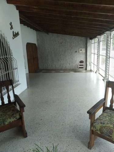 Imagen 2 de 9 de Casa En Venta La Candelaria El Limón Maracay Aragua