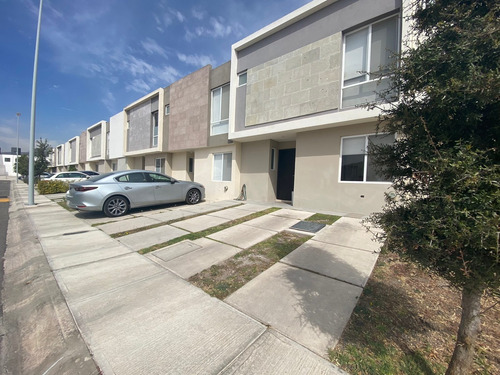 Imagen 3 de 30 de Casa En Venta 2 Rec. Estudio O Rec. Adicional En Pb Zakia