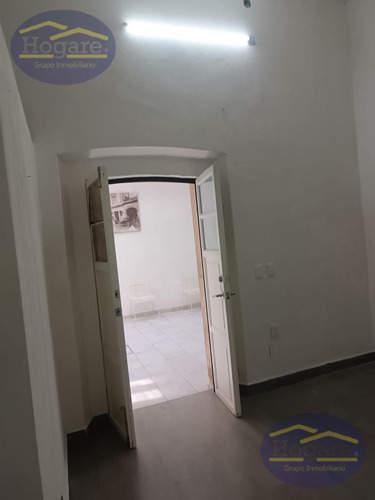 Oficina En Renta, Excelente Espacio Para Consultorio O Para Oficina En La Col. Obregón León Gto.