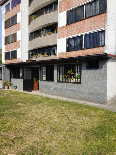 Apartamento En Parque Residencial La Quinta Terraza 13 Planta Baja