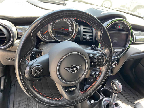 Imagen 2 de 12 de Mini Cooper S 2018 2.0 Hot Chili 5 Puertas At