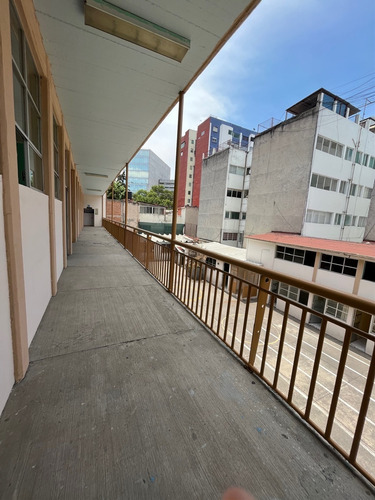 Se Vende Terreno Para Hospital , Escuela ,, Templo En La Nápoles