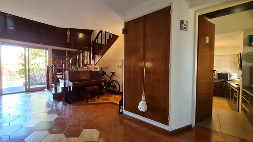 Casa Chalet En Venta 6 Amb Con Patio Y Pileta Olivos Golf