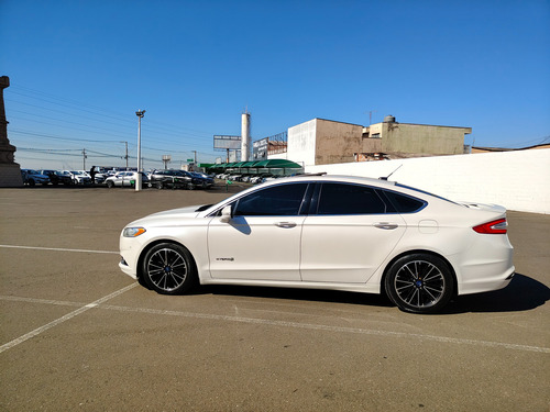 Ford Fusion 2.0 Hybrid Aut. 4p
