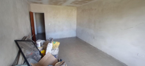 Casa En Venta - 1 Dormitorio 2 Baños - Sicardi