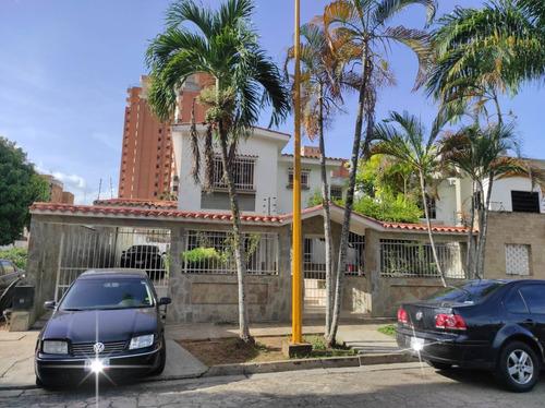 Annic Coronado Remax Vende Amplia Casa En La Trigaleña, Calle Cerrada Ref. 228658