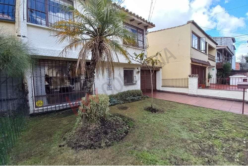 Casa En Venta. Barrio Pontevedra-8232