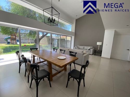 Casa En Venta En Fracc. Haciendas Campestre Durango