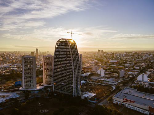 Tu Lugar En El Edificio Mas Alto De Córdoba, Super Accesible Por Ahora