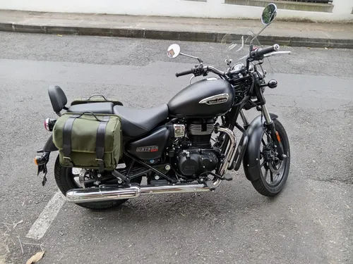 Royal Enfield Meteor 350 Modelo 2025. Único Dueño.