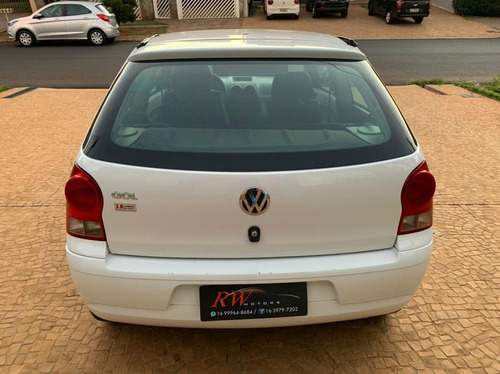 Imagem 6 de 9 de Volkswagen Gol 1.0 Branco 2013
