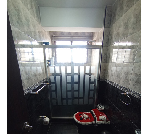 Johana Lazaro Vende Apartamento En Urb. Los Nísperos, Ubicación Estrategica. Resd. San Andres 116 Mts ***solo Clientes***