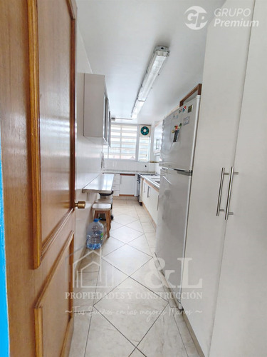 Departamento En Venta De 3 Dorm. En Algarrobo