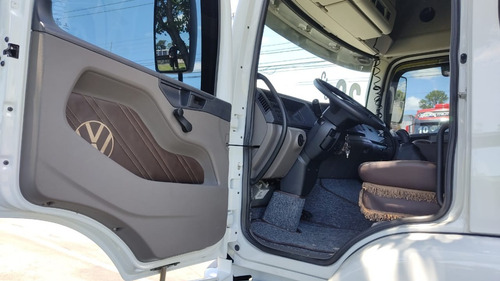 Imagem 12 de 12 de Volkswagen Constellation 25360 Trucado Ano 2020 Teto Alto