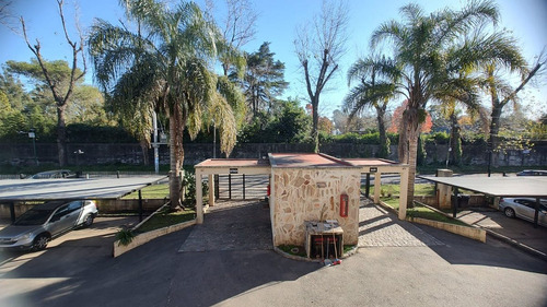 Monoambiente En Alquiler Con Balcón Y Parrilla