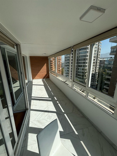 Departamento Duplex En Arriendo De 5 Dorm. En Las Condes
