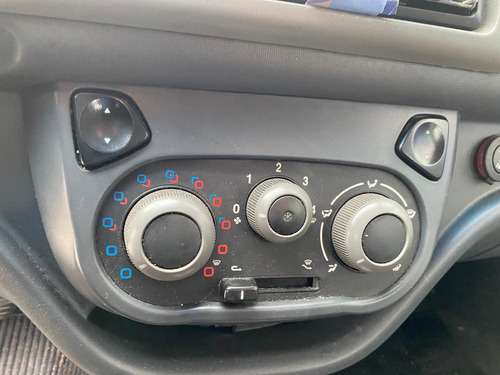 Fiat Uno 1.0 Vivace Flex 5p