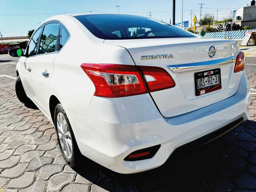 Nissan Sentra 1.8 Advance Mt 2017