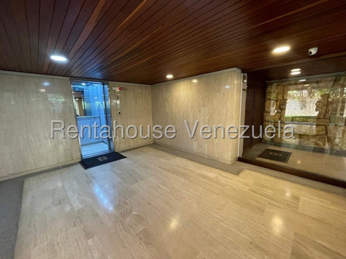 Exclusivo Apartamento Comodo Y Con Buena Distribucion En Venta En La Castellana Yf