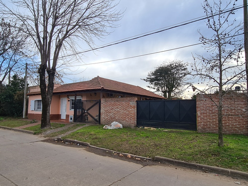 Casa En Venta En General Belgrano. Buenos Aires