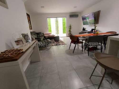 Townhouse Venta Concepto Abierto, Pozo De Agua, Piscina Y Area Social Para El Disfrute Familiar.el Rincon Valencia Carabobo Leida Falcon Lf25-158