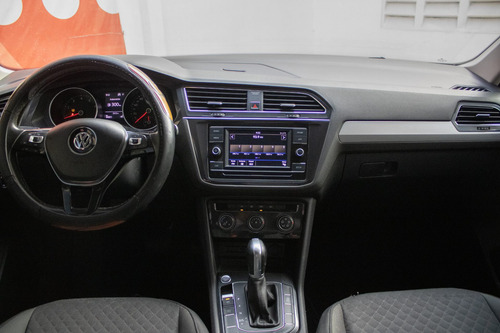Imagen 4 de 6 de Volkswagen Tiguan Trendline Plus Tsi 1.4l Dsg L4 150 2018