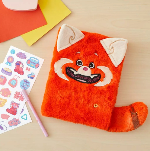 Imagen 5 de 6 de Disney Store Diario Peluche Panda Mei Turning Red 2022