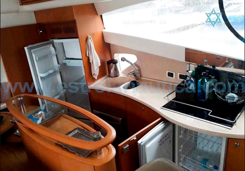 Imagem 5 de 10 de Lancha Intermarine 600 Iate Ferretti Phantom Triton Focker