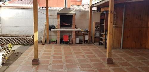 Casa En Venta De 4 Dorm. En Rancagua