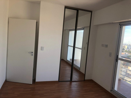 Imagen 11 de 16 de Venta De Semipiso 3 Ambientes Floresta