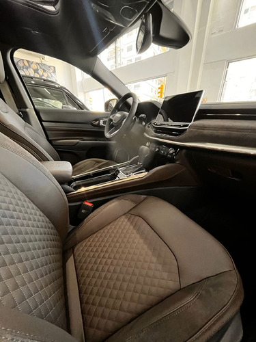 Jeep Commander OVERLAND 2.0T GME AT 4X4