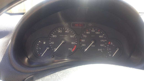 Peugeot 206 2005 1.0 16v Sensation 3p