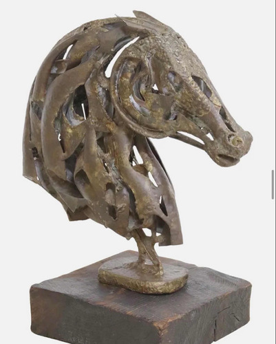 Cabeza De Caballo En Bronce De Pedro Cervantes