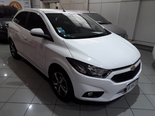 Imagen 10 de 15 de Chevrolet Onix Ltz 1.4 2017, Concesionario Oficial, Blanco