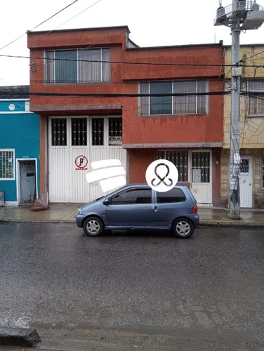 Casa Con Bodega - Centenario