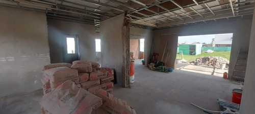 Casa En Obra Avanzada Barrio Privado Santa Isabel 2