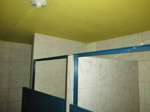 Imagen 4 de 6 de En Venta Galpon Ubicado En Santa Ines . De Oportunidad. 04243696558