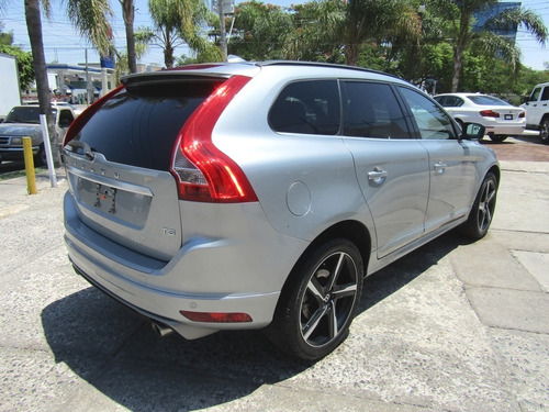 Imagen 6 de 10 de 2016 Volvo Xc60 R Desing Awd