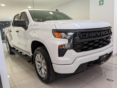 Chevrolet Cheyenne CUSTOM 4X4