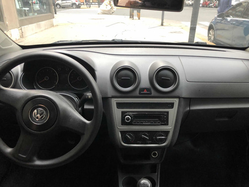 Imagen 10 de 11 de Volkswagen Voyage 2014 1.6 Comfortline 101cv