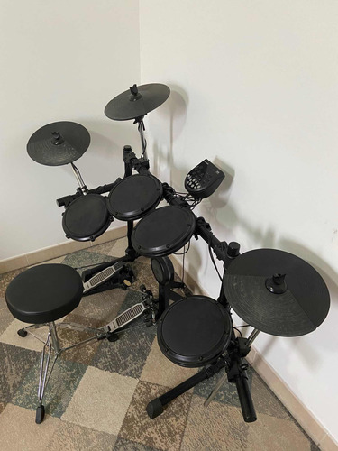 Bateria Eletrônica Alesis Dm6