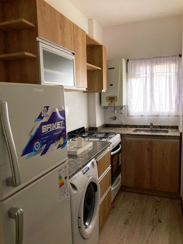 Imagen 8 de 14 de Vende 2 Amb Ala Calle C/balcón Reciclado Una Cuadra Del Mar