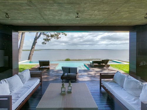 Casa 3 Dormitorios En Laguna Del Sauce, Punta Ballena
