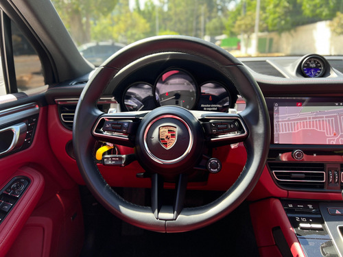 Porsche Macan S