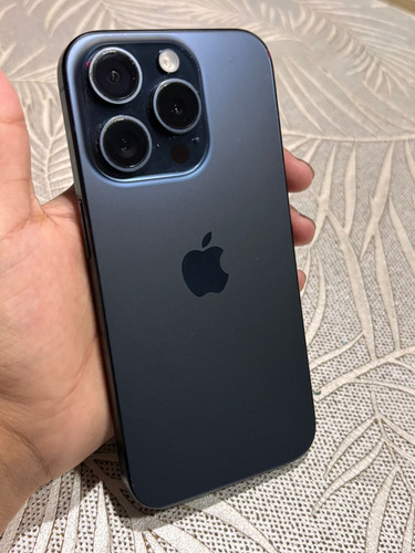 Apple iPhone 15 Pro (128 Gb) - Titanio Azul (Usado)